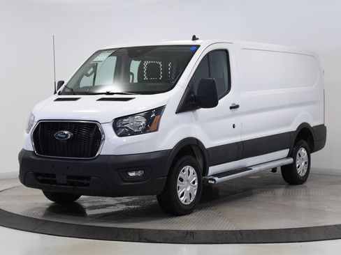 Used 2024 Ford Transit 250 Low Roof w/ Exterior Upgrade Package image 5