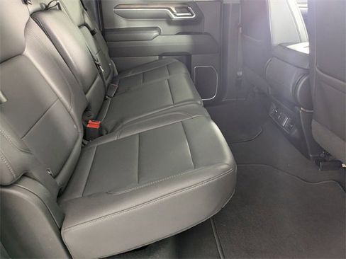 Certified 2024 GMC Sierra 1500 SLT image 30