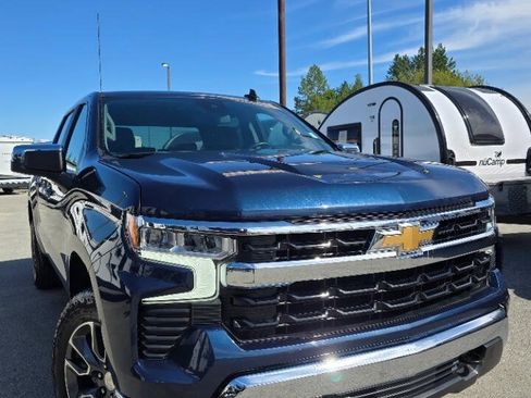 Used 2023 Chevrolet Silverado 1500 LT AWD/4WD image 4