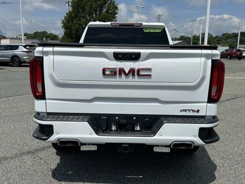 Used 2023 GMC Sierra 1500 AT4 image 4