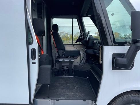 New 2025 Chevrolet Brightdrop 600 AWD/4WD image 13