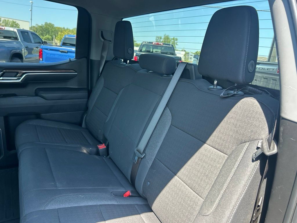 Used 2026 Chevrolet Silverado 1500 RST AWD/4WD image 36