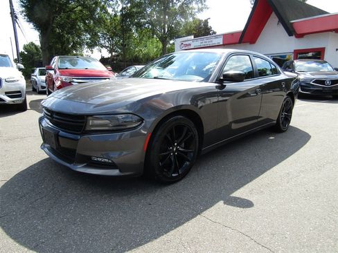 Used 2018 Dodge Charger SXT Plus w/ Blacktop Package RWD image 11