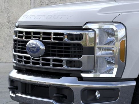 New 2026 Ford F350 XLT w/ FX4 Off-Road Package AWD/4WD image 28