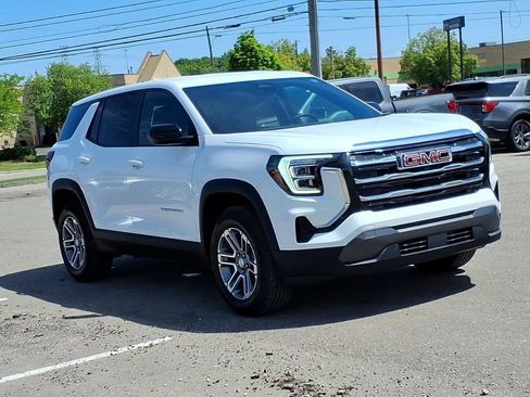 Used 2025 GMC Terrain Elevation AWD/4WD image 7