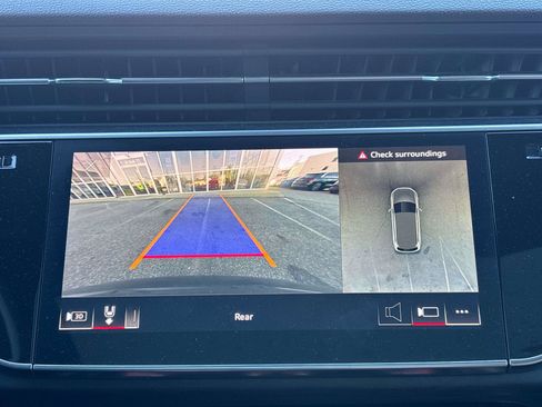 Used 2021 Audi Q7 3.0T Premium Plus w/ Executive Package image 23