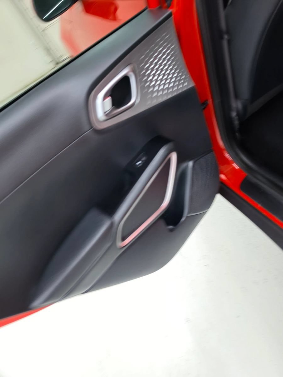 Used 2024 Kia Soul LX w/ Option Group 015 FWD image 35