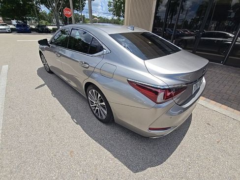 Used 2019 Lexus ES 350 w/ Premium Package FWD image 6
