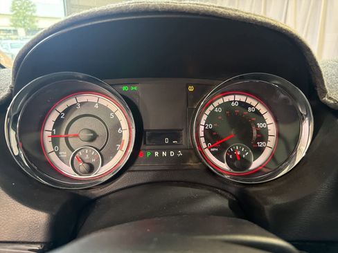 Used 2017 Dodge Grand Caravan SXT image 23