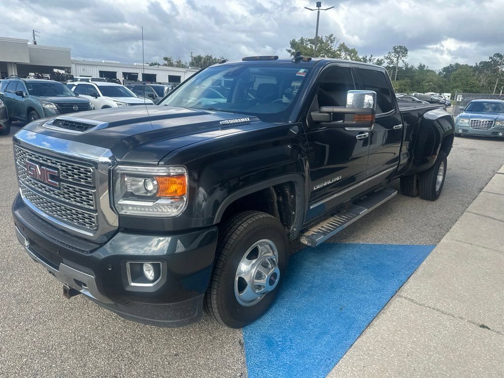 Used 2018 GMC Sierra 3500 Denali w/ Duramax Plus Package AWD/4WD image 2