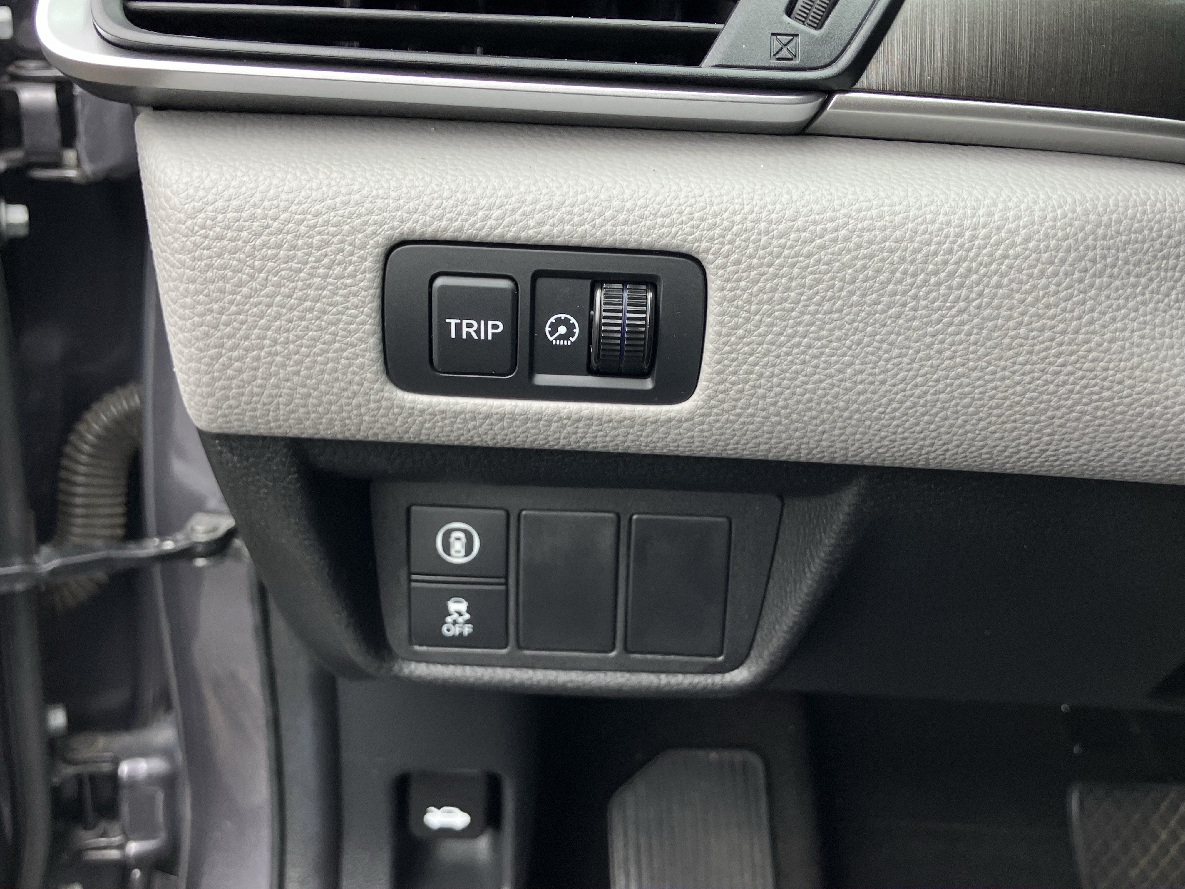 Used 2019 Honda Accord LX image 19