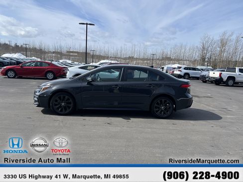 Used 2023 Toyota Corolla SE image 4