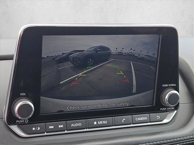 Used 2023 Nissan Rogue S FWD image 15