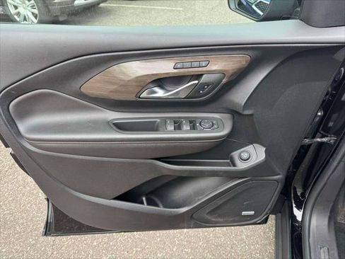 Used 2022 GMC Terrain Denali w/ LPO, 'HIT The Road' Package image 15