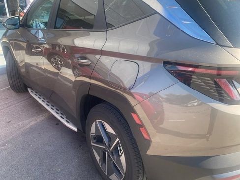 Certified 2025 Hyundai Tucson SEL AWD/4WD image 4