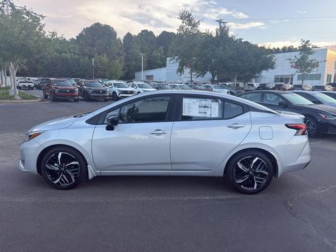 New 2025 Nissan Versa SR image 4