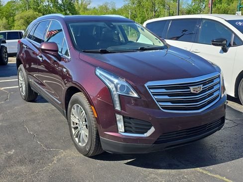 Used 2017 Cadillac XT5 Luxury w/ Driver Awareness Package AWD/4WD image 2