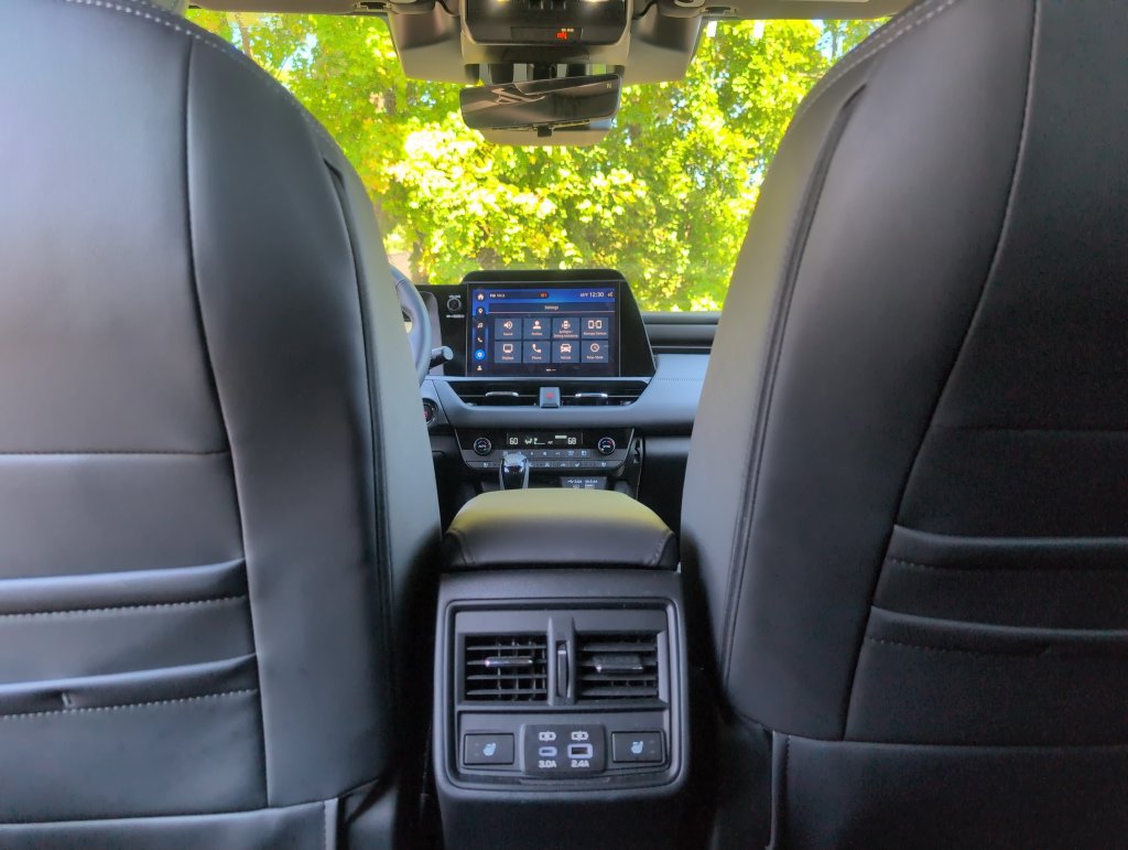 Certified 2026 Subaru Outback Touring AWD/4WD image 35