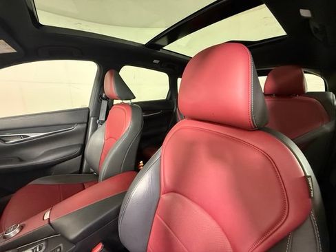 Used 2023 INFINITI QX50 Sport FWD image 18