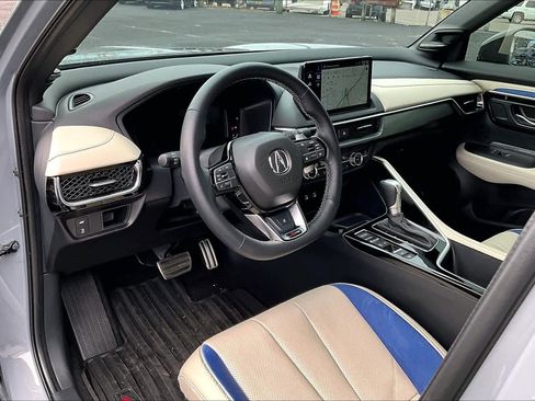 Used 2025 Acura ADX A-Spec image 19