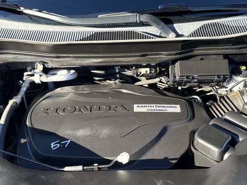 Used 2016 Honda Pilot Touring image 13