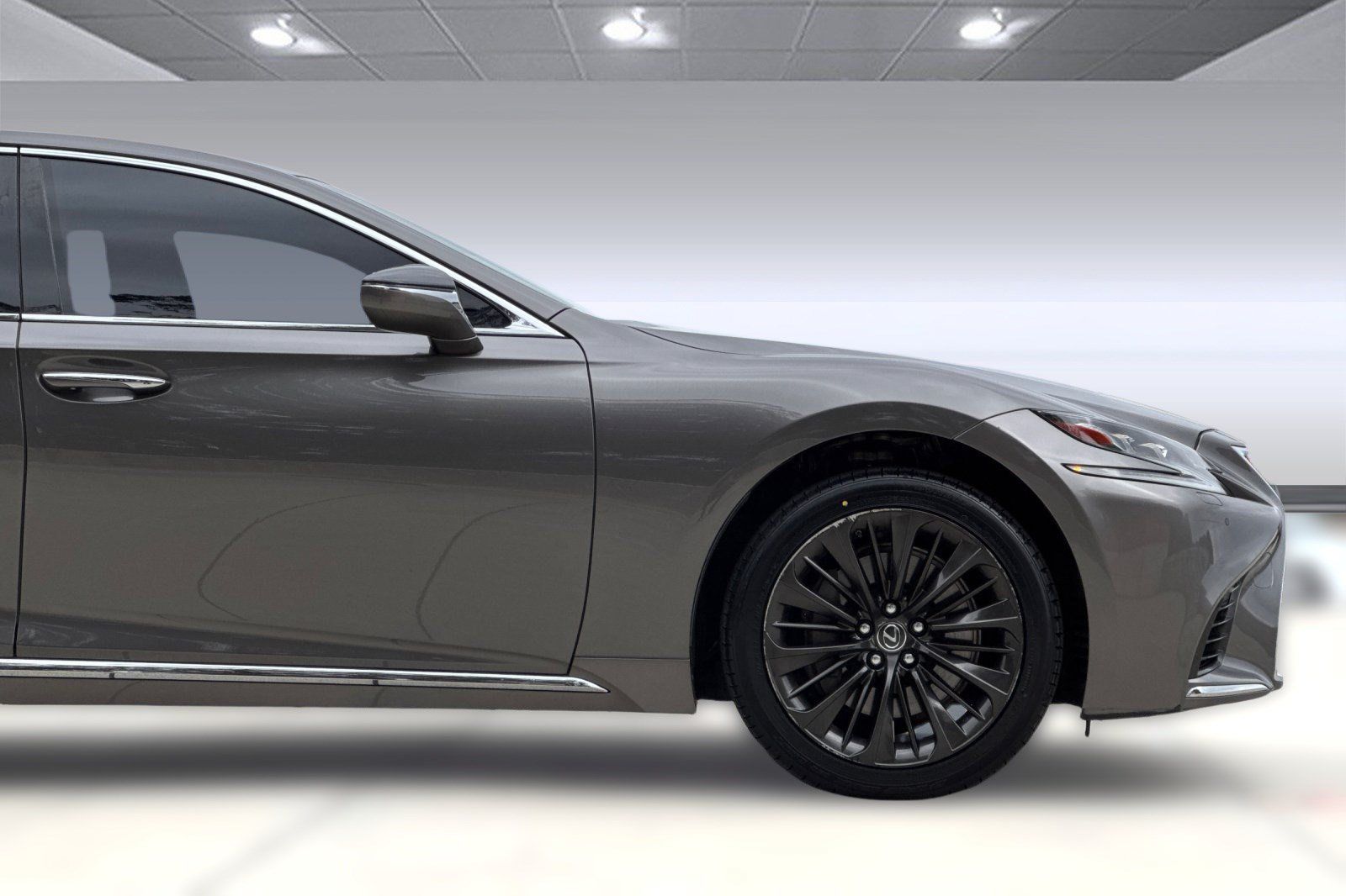 Used 2018 Lexus LS 500 AWD w/ Interior Upgrade Package image 34