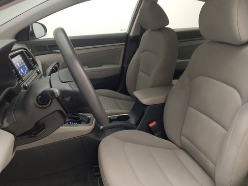 Used 2018 Hyundai Elantra SEL FWD image 17