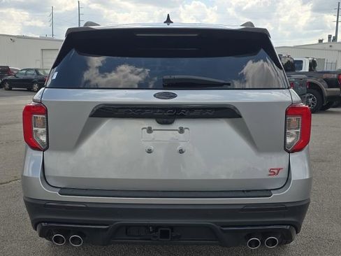 Used 2024 Ford Explorer ST w/ Equipment Group 401A image 4