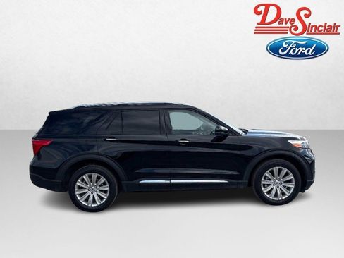 Used 2024 Ford Explorer Limited w/ Equipment Group 301A AWD/4WD image 5