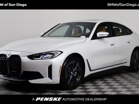 Used 2023 BMW i4 eDrive35 image 1