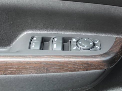 Used 2023 GMC Acadia Denali w/ Black Diamond Edition image 48