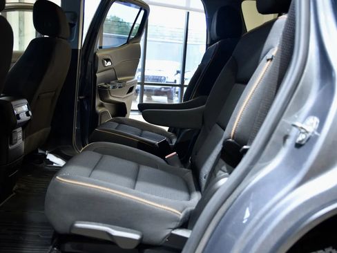 Used 2022 GMC Acadia AT4 w/ Trailering Package image 18