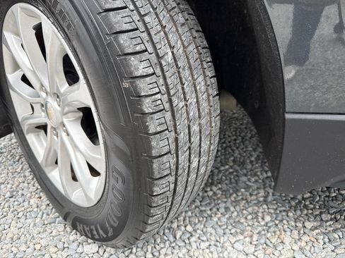 Used 2018 Chevrolet Equinox LT image 30