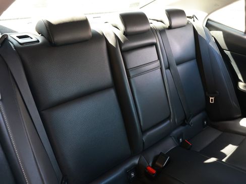 Used 2016 Lexus IS 200t image 17