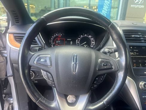 Used 2019 Lincoln MKC Reserve w/ MKC Climate Package AWD/4WD image 16