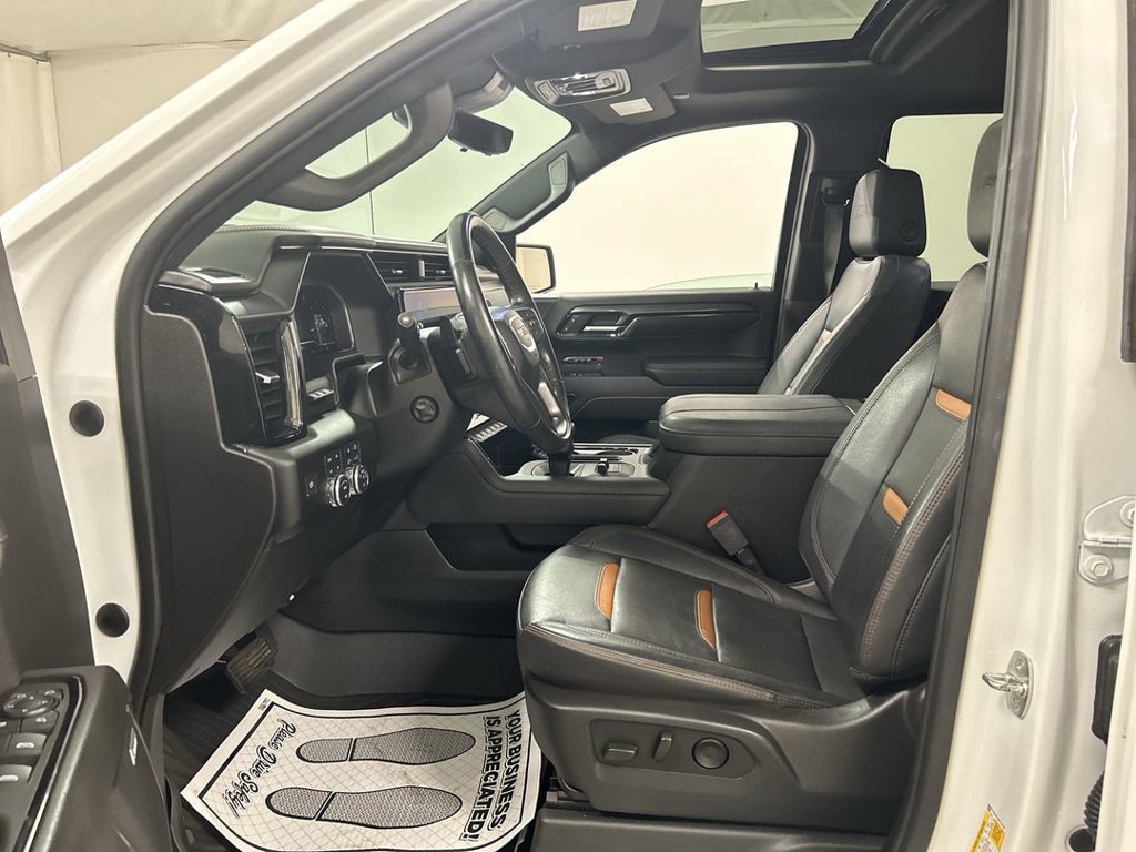Certified 2024 GMC Sierra 1500 AT4 w/ Technology Package AWD/4WD image 9