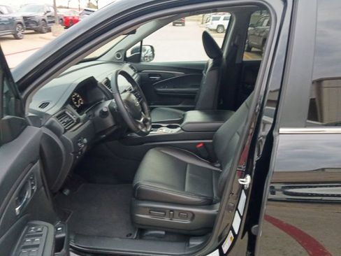 Used 2025 Honda Ridgeline RTL image 13