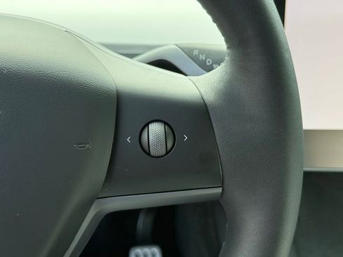 Used 2024 Tesla Model Y Performance AWD/4WD image 27