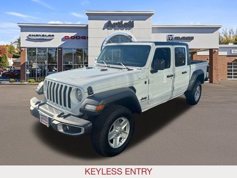 Certified 2023 Jeep Gladiator Sport image 4
