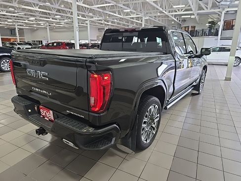 Used 2023 GMC Sierra 1500 Denali Ultimate image 5