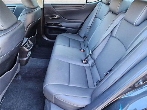 Used 2022 Lexus ES 350 w/ Premium Package image 18