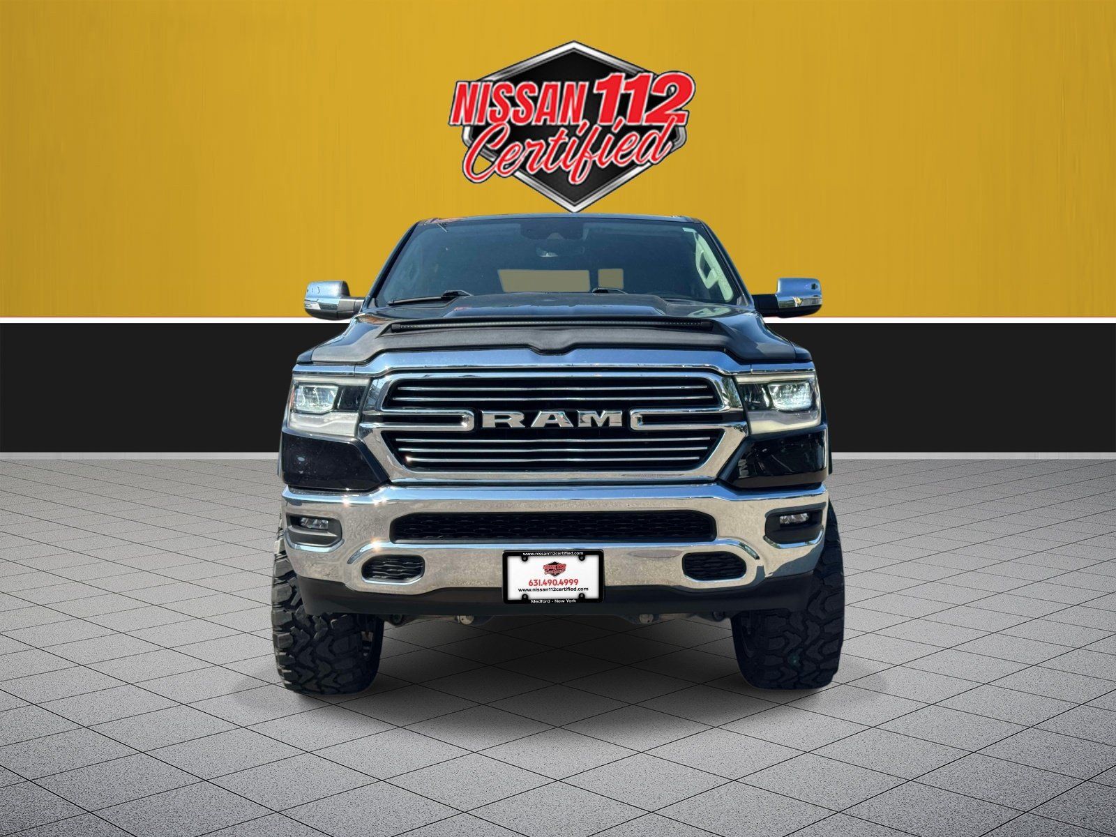 Used 2022 RAM 1500 Laramie AWD/4WD image 3