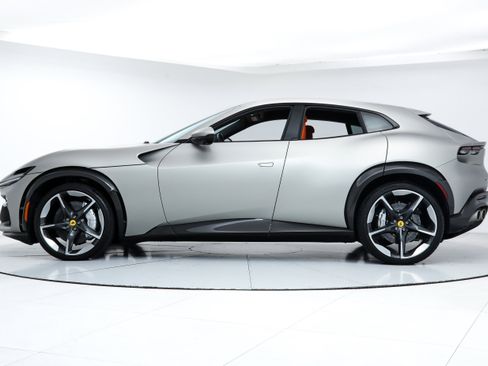 Certified 2024 Ferrari Purosangue image 4