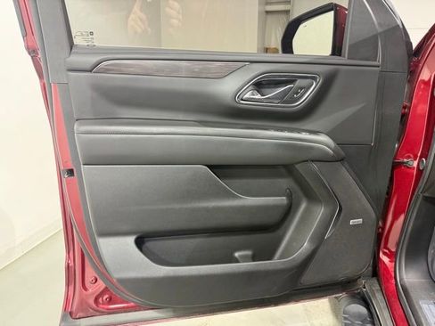 Certified 2024 Chevrolet Tahoe Z71 w/ Luxury Package image 11