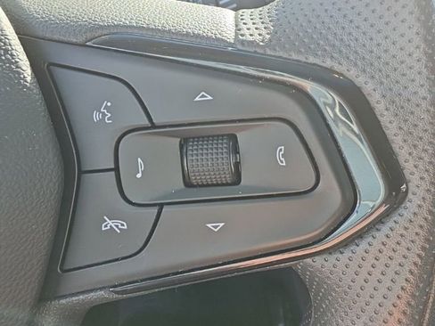 Used 2025 Chevrolet TrailBlazer LT image 17