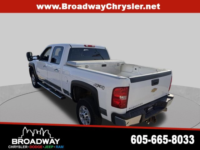Used 2011 Chevrolet Silverado 2500 LT w/ Interior Plus Package AWD/4WD image 8