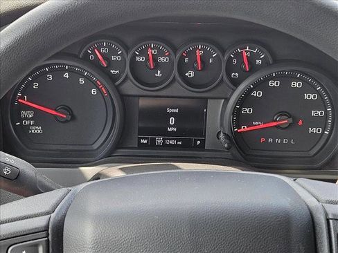 Used 2025 Chevrolet Silverado 1500 Custom Trail Boss w/ Dark Appearance Package image 9