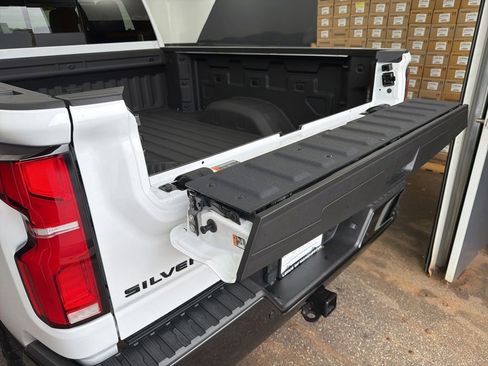 Used 2025 Chevrolet Silverado 2500 LTZ w/ Trail Boss Package AWD/4WD image 38