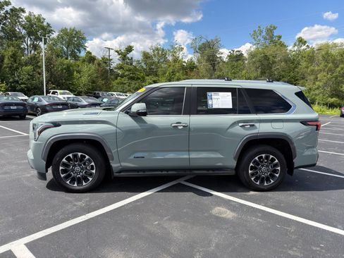 Used 2024 Toyota Sequoia Limited w/ Tow Technology Package AWD/4WD image 3