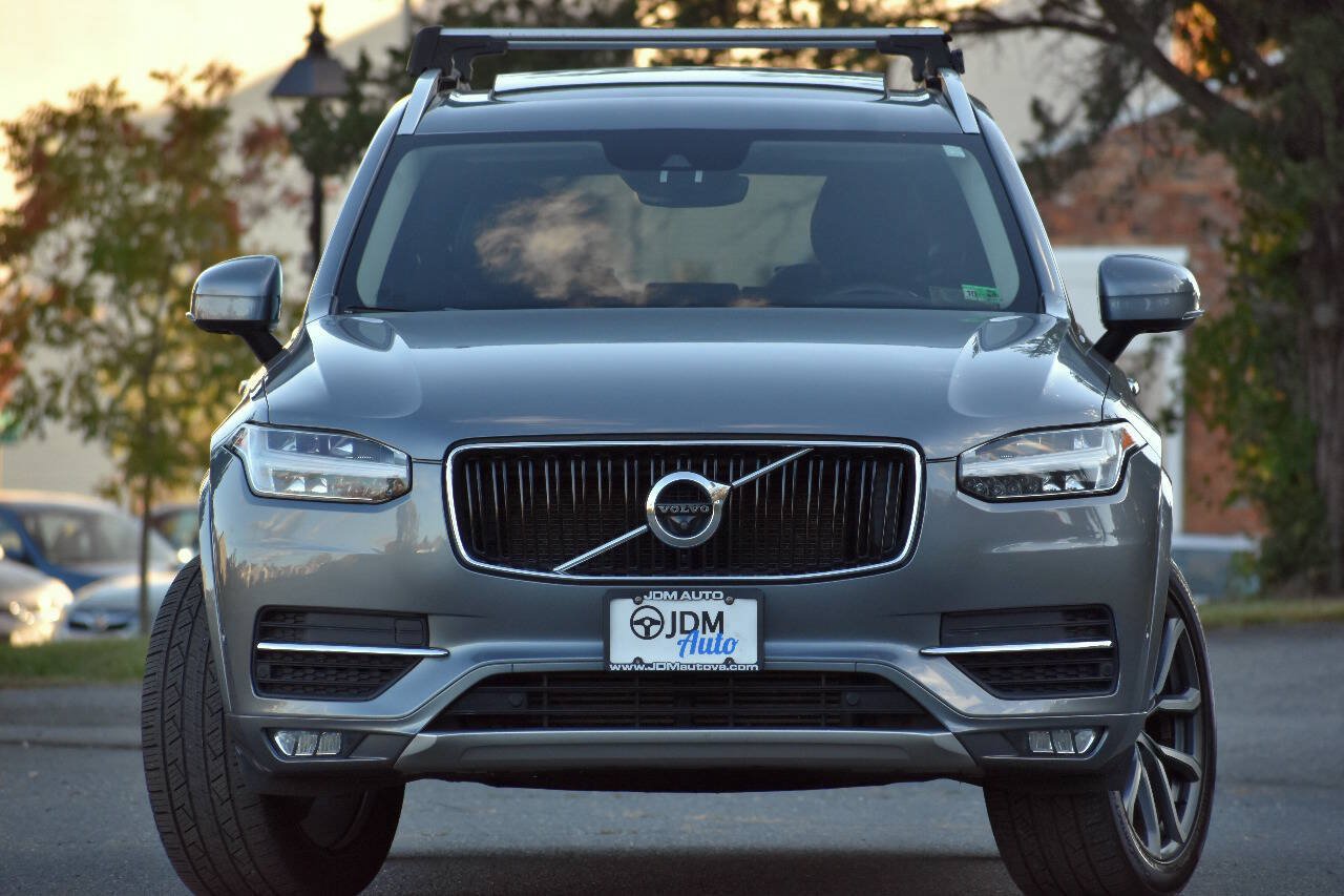Used 2017 Volvo XC90 T6 Momentum w/ Vision Package AWD/4WD image 3